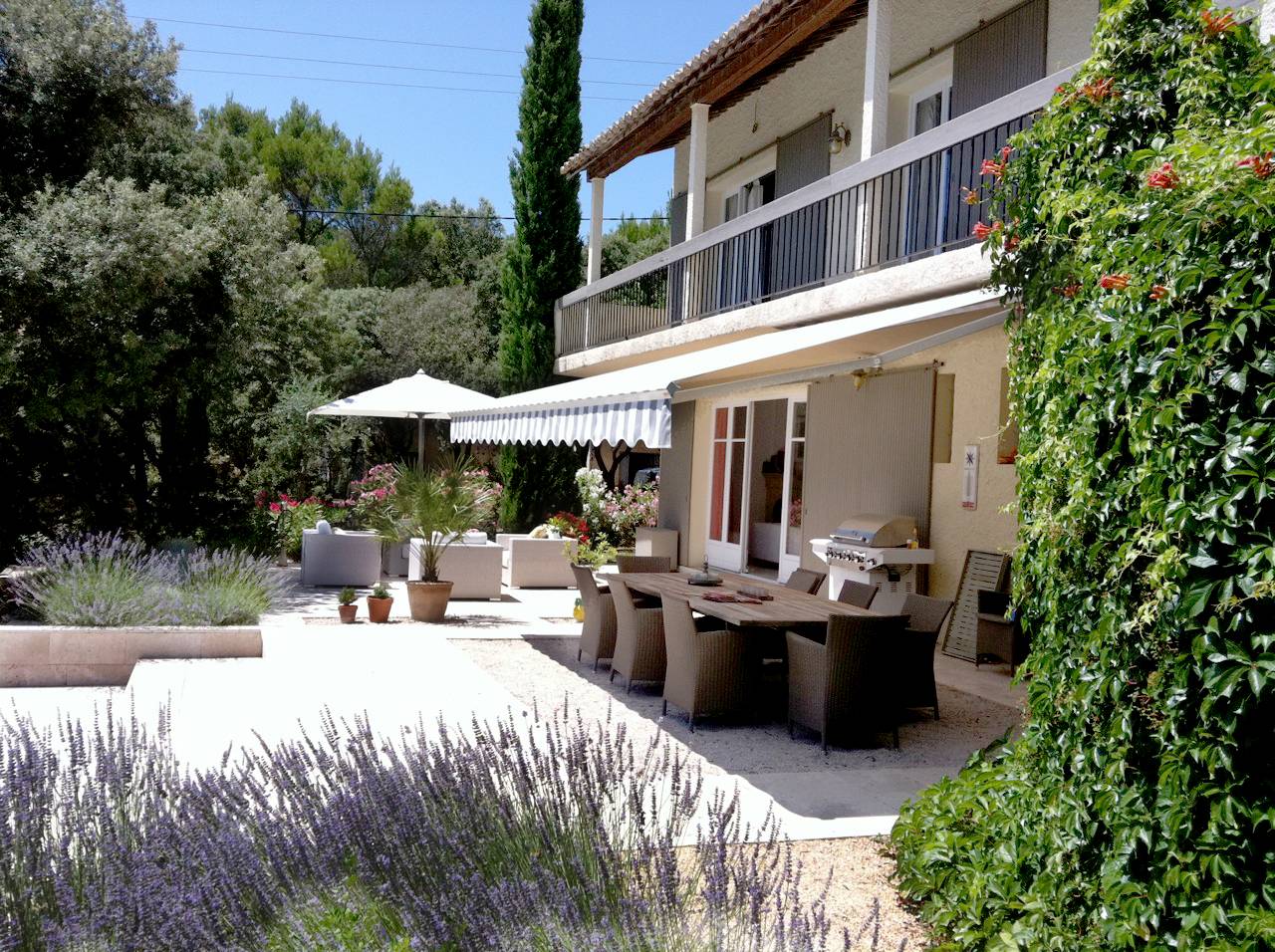 Villa de caractère  En exclusivité, Proche Suze la Rousse VENDUE   PAR MIRANDA IMMOBILIER